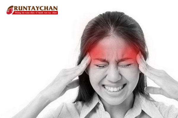 Mờ mắt, chóng mặt là những tác dụng phụ thường gặp của trihexyphenidyl (Trihex, Artane)